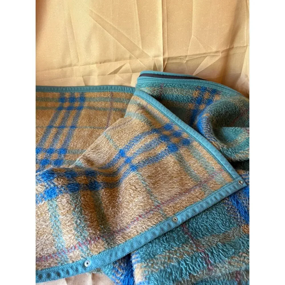 Biederlack of America wearable blanket